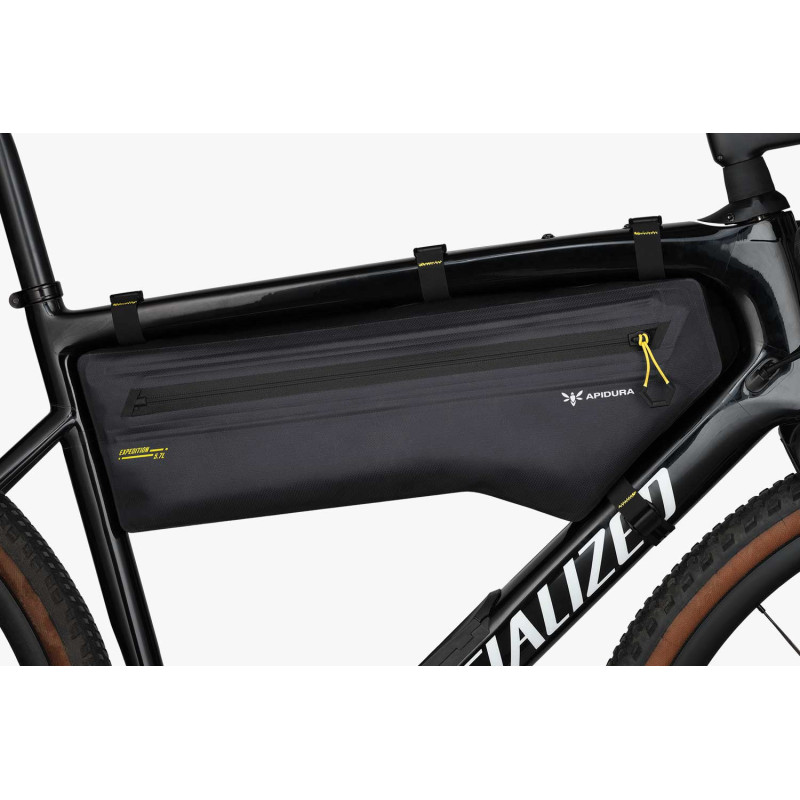 Sacoche de cadre Apidura 5,7 L étanche, stable et idéale pour le bikepacking longue distance.