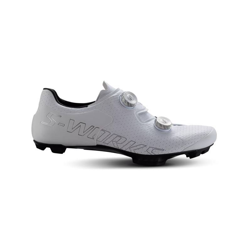 Chaussures S-Works Recon EVO carbone, maintien précis, confort durable et rendement maximal.