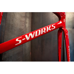 Kit cadre S-Works Roubaix SL8 carbone, léger, confortable et rapide pour la route endurance.
