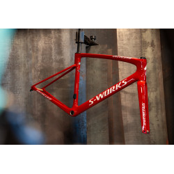 Kit cadre S-Works Roubaix SL8 carbone, léger, confortable et rapide pour la route endurance.