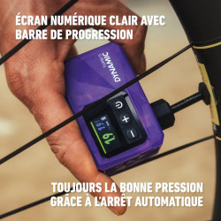 Mini pompe électrique vélo compacte, légère et précise, idéale pour route, gravel et VTT.