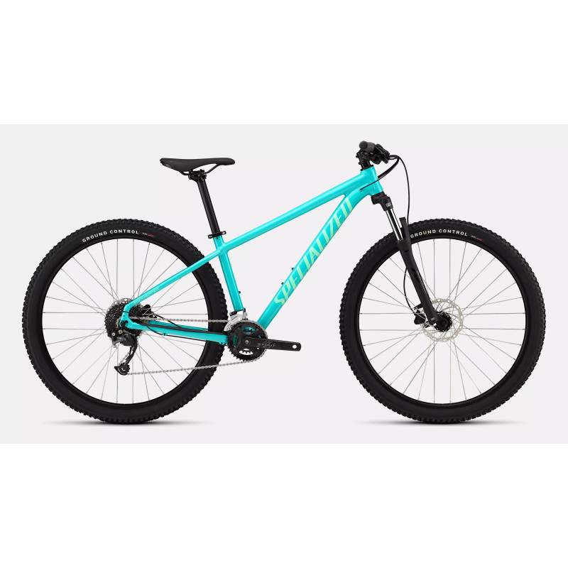 VTT aluminium polyvalent avec Shimano Altus 2x9, suspension et freins hydrauliques.
