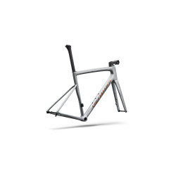 Kit cadre Tarmac SL8 carbone, léger, aéro et taillé pour la performance sur route.