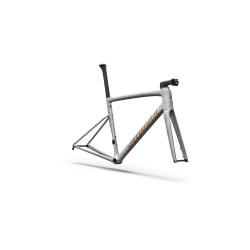Kit cadre Tarmac SL8 carbone, léger, aéro et taillé pour la performance sur route.