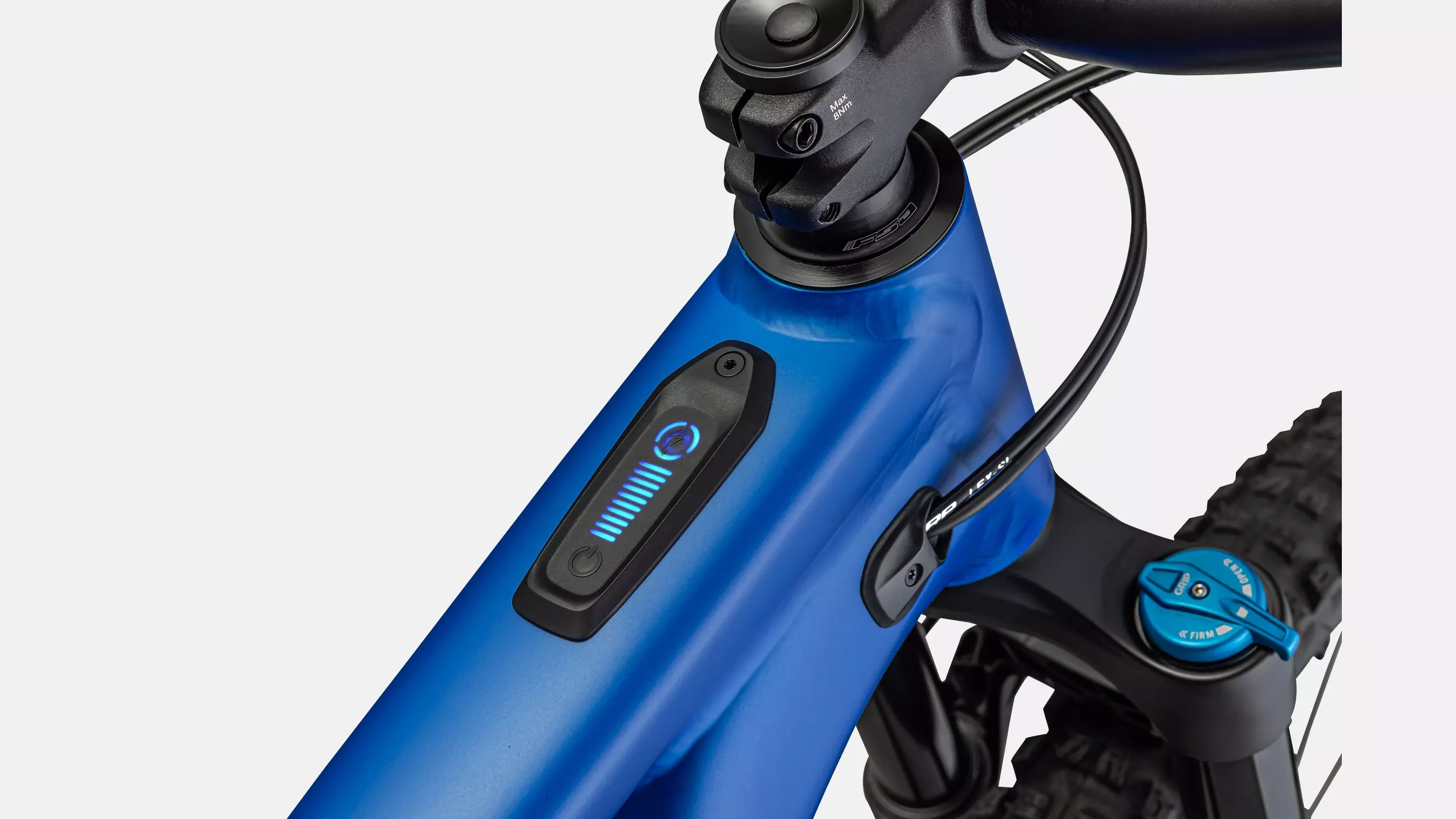 95222-51_LEVO-COMP-ALLOY-CBLT-LTSIL_D7-TCU