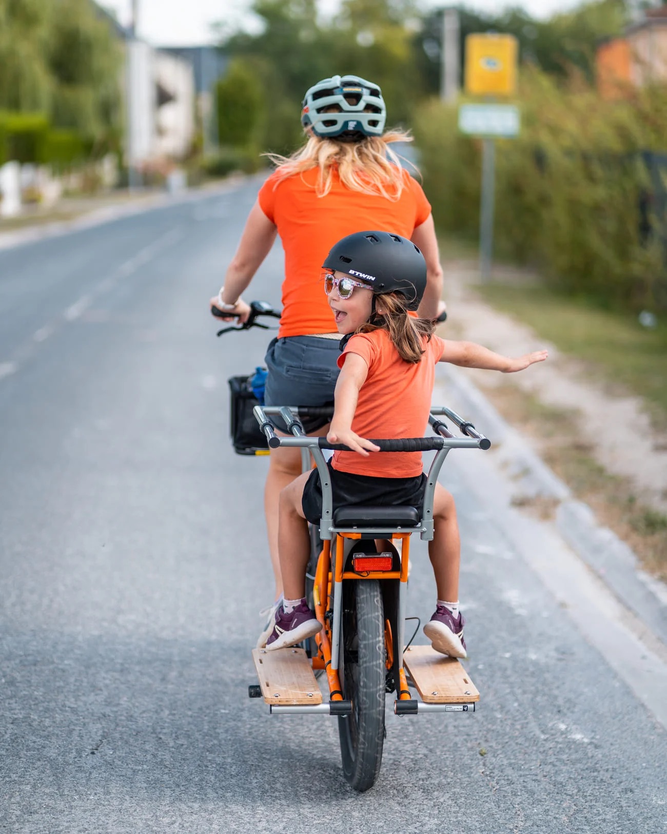 Yuba Monkey Bars – Système de sécurité pour enfants sur vélo cargo longtail_4