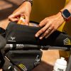 Apidura-Racing-Long-Top-Tube-Lifestyle-3